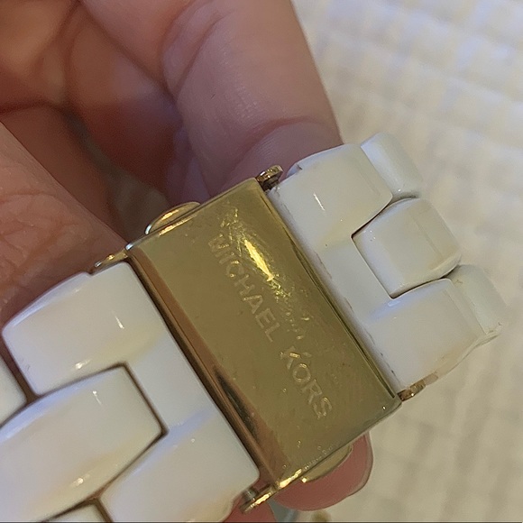 Michael Kors Crystal Watch NWT - Picture 6 of 6